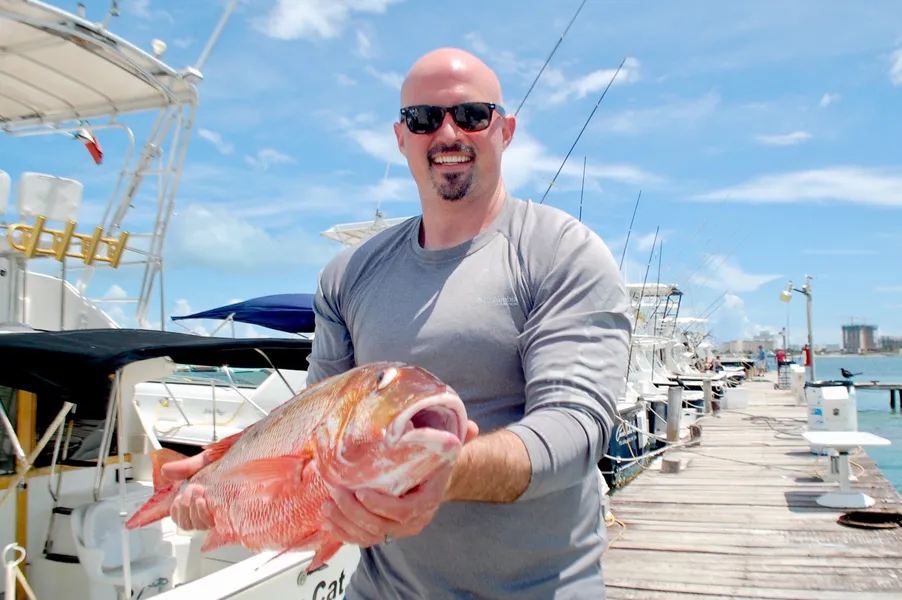 TIKI TIKI PARTY BOAT