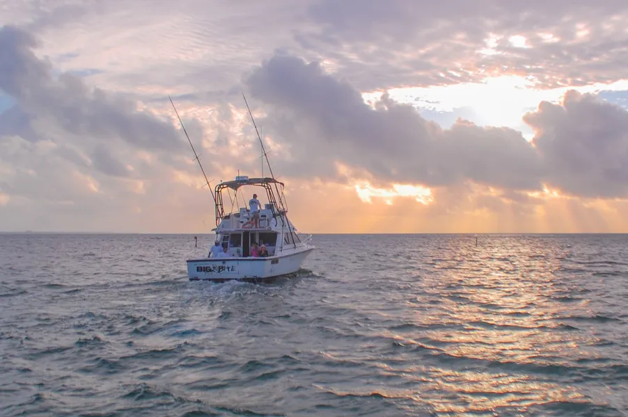 TIKI TIKI PARTY BOAT