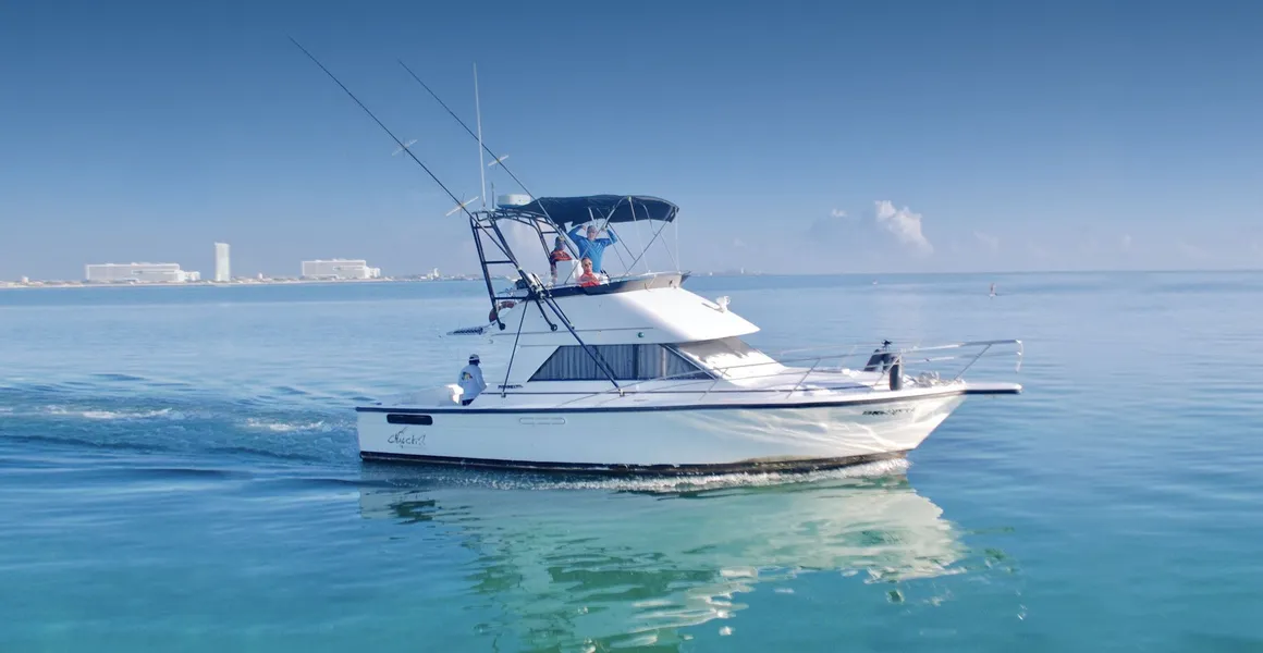 TIKI TIKI PARTY BOAT
